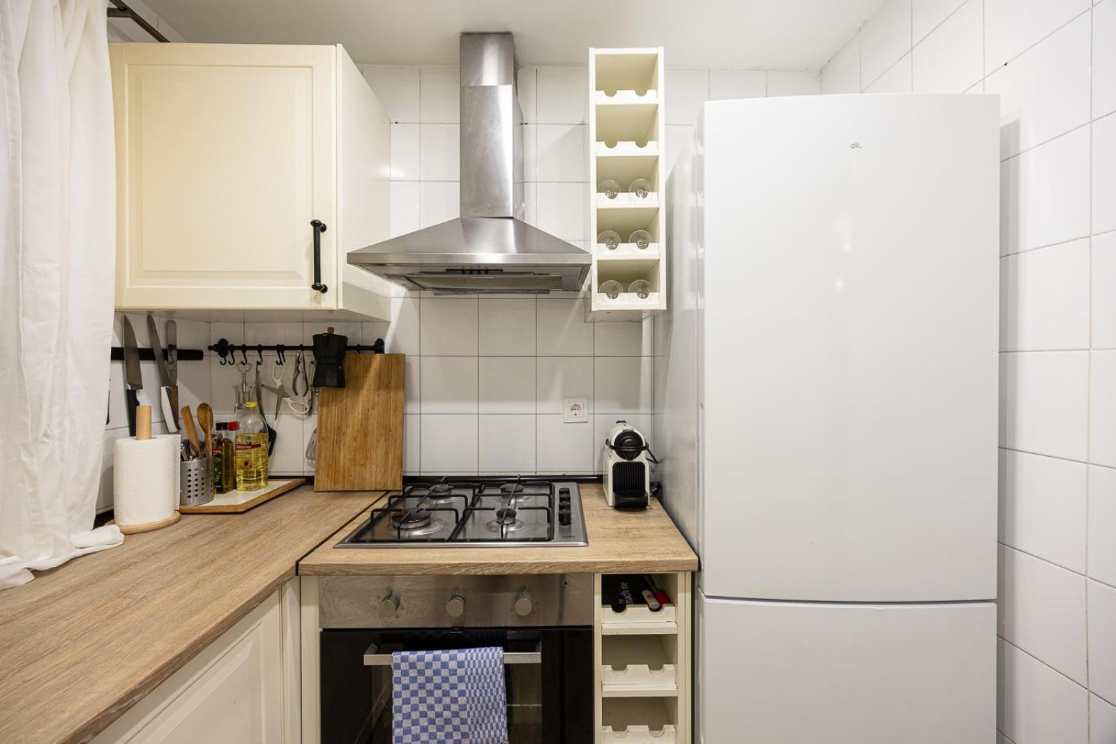 Vintage 3 Bdr Apartment Esplugues de Llobregat Dış mekan fotoğraf